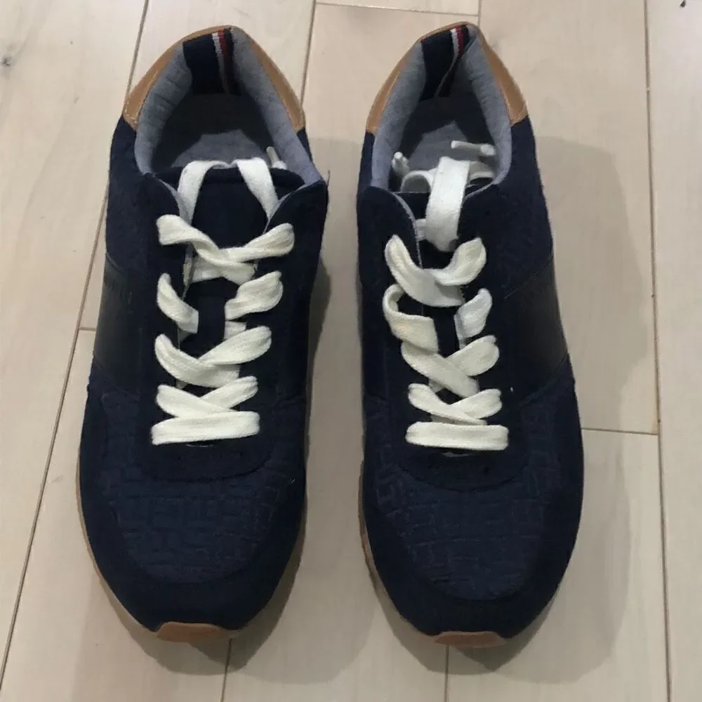 N/A nwot tommy